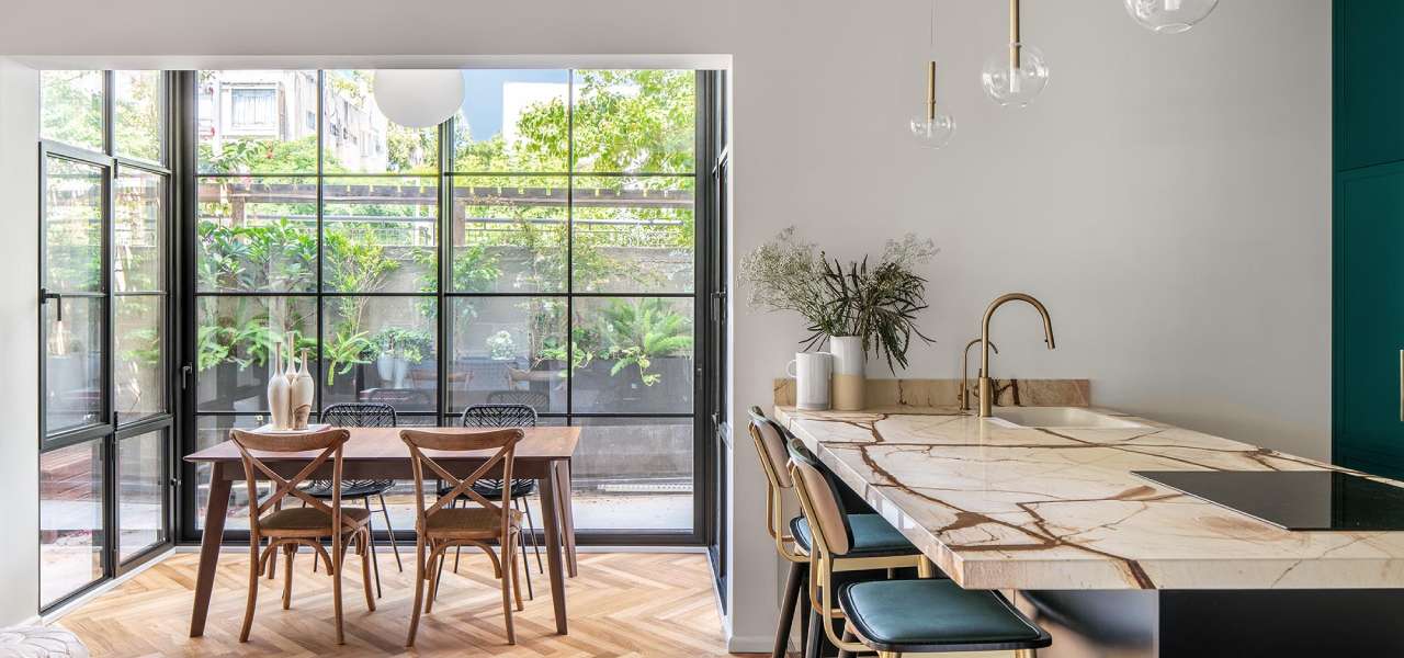 קליל באוהאוס 7600 דלת הזזה פנית אוכל שחור תל אביב אביטל תירוש אלום אמין (1) (1) (1) (1)