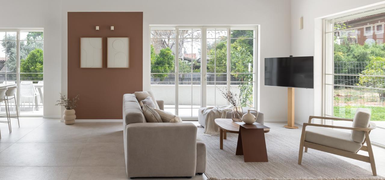 יד חנה באוהאוס 5600 דלתות ציר לבן הילה גדעוני סלון