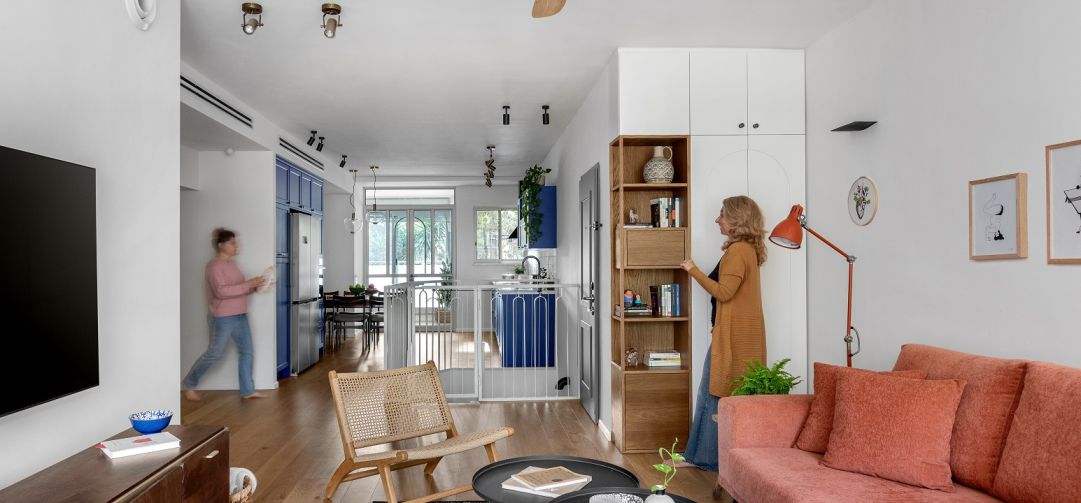 להכניס אור טבעי הביתה עם דלתות ציר ברמת גימור עיצובית מוקפדת בסגנון בלגי ארט של קליל