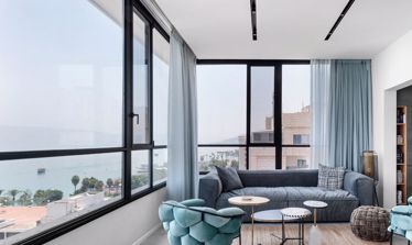 קליל באוהאוס 7600 5600 חלון ציר בשילוב קבועי צד וקבוע תחתון הזזה סלון מטבח שחור