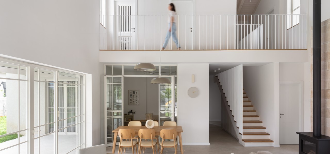 יד חנה באוהאוס 5600 דלתות ציר לבן פינת אוכל הילה גדעוני