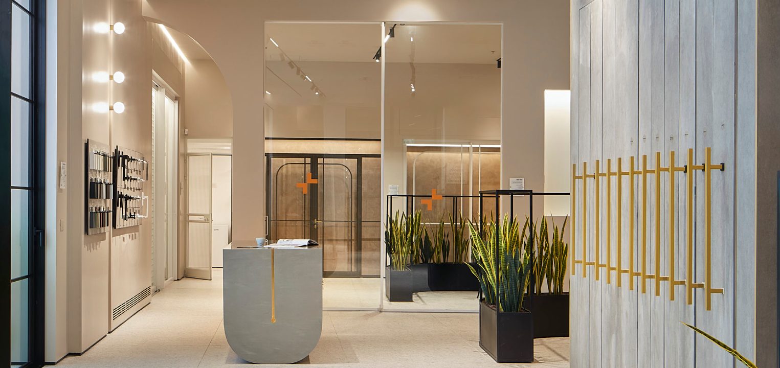 אולם תצוגה קליל האוס ראשון לציון מערכות דלתות וחלונות אלומיניום