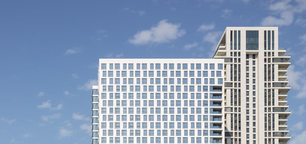 מערכות קירות מסך מתקדמות SKY 8300 מבית קליל