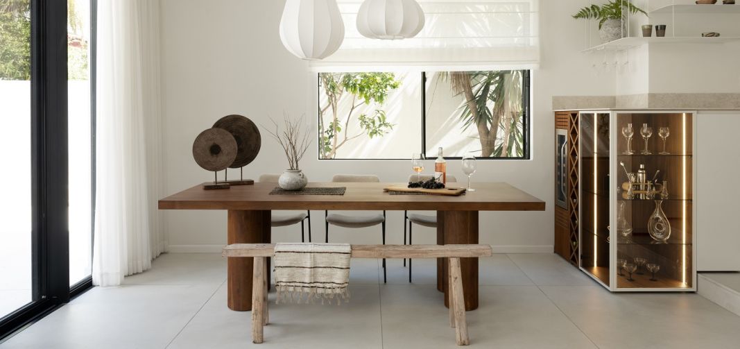 מראה חלון מינימלי ואלגנטי מסדרת חלונות הזזה FINE 1400 מבית קליל