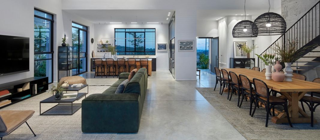 דלתות וחלונות ציר למפתחים גדולים ובינוניים בסגנון באוהאוס סדרת 5600