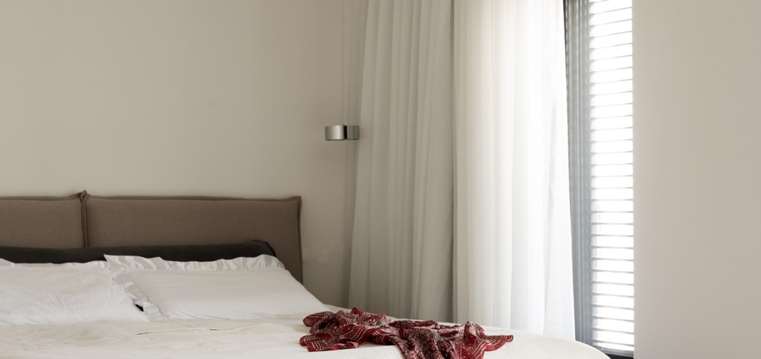 להכניס אור בחדר השינה עם חלונות FINE 1400 של קליל