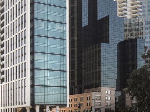 קליל סקיי 8300 קיר מסך קבוע משולב חלונות דרייקיפ סמויים H TOWERתל אביב סקיי (8) (1) (1) (1)