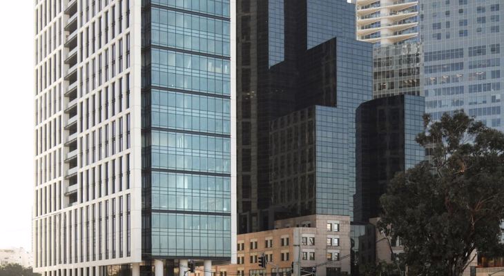 קליל סקיי 8300 קיר מסך קבוע משולב חלונות דרייקיפ סמויים H TOWERתל אביב סקיי (8) (1) (1) (1)