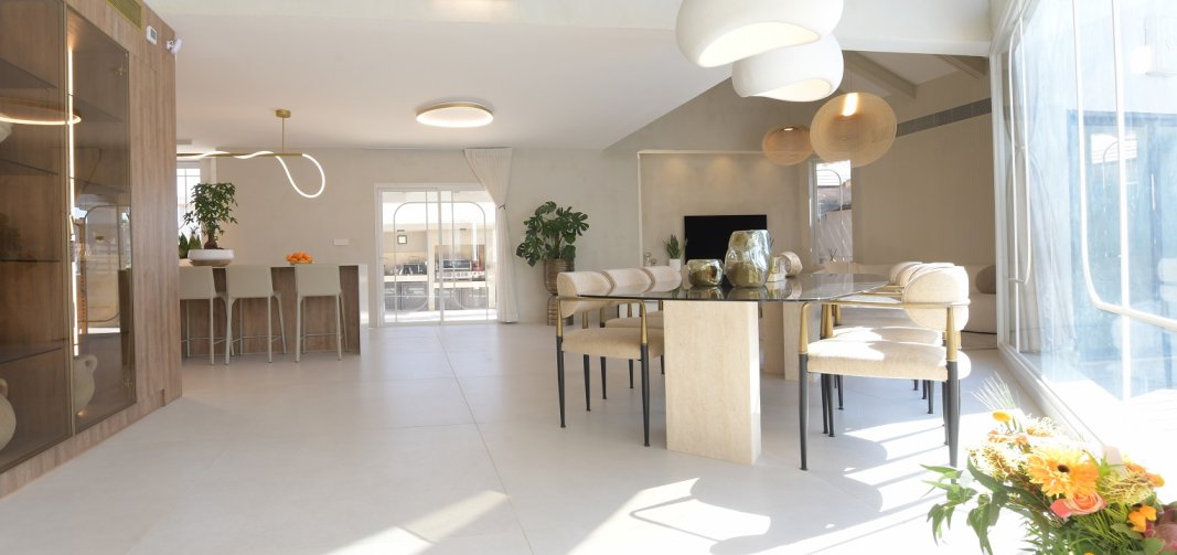 סדרת 7100 עם דלתות הזזה בסגנון בלגי ארט מבית קליל המאפשרת ביטוי ויצירה אישית