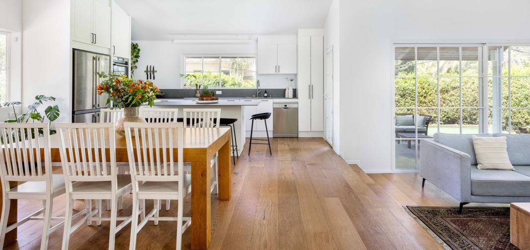 דלתות הזזה של קליל בסגנון באוהאוס מסדרת 7600