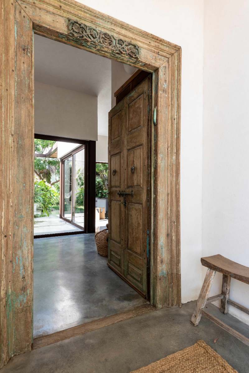 בית הפטיו בשרון דלתות הזזה ויטרינה יציאה לגינה קליל בייסיק 9000 מורן פרי אוקון