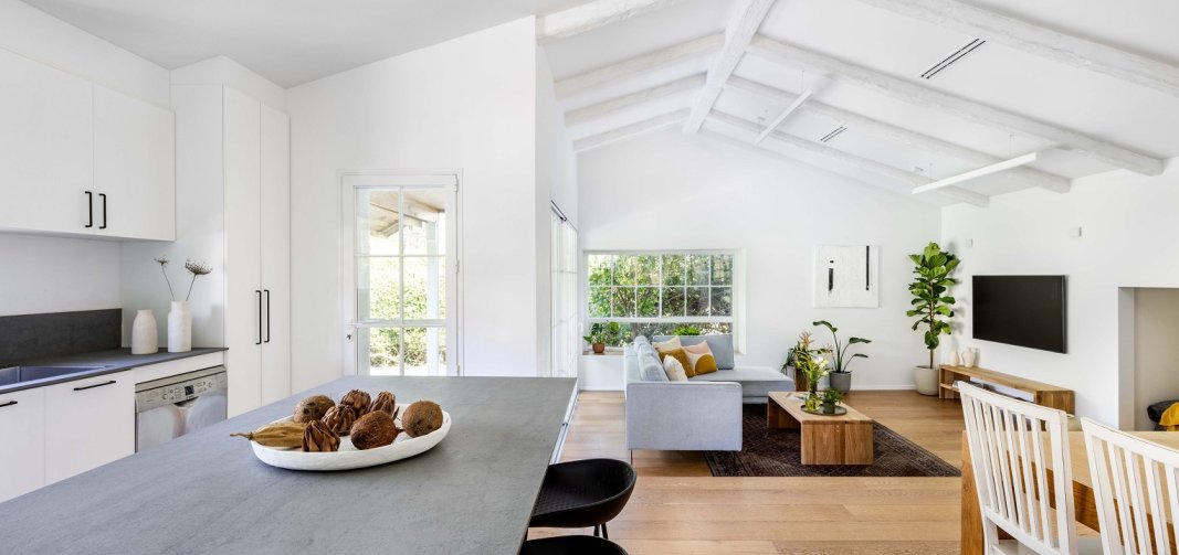 חלונות ודלתות בסגנון באוהאוס של קליל מסדרות 5600 ו 7600