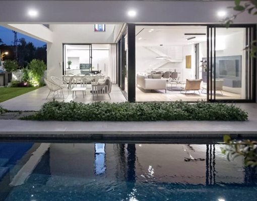 קליל Slim 9400 דלת הזזה SLIM  מבט מבחוץ שחור