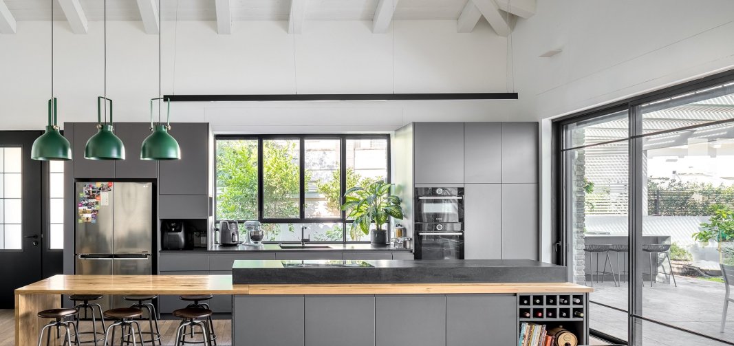 באוהאוס מאיר את המטבח עם חלונות מסדרת 5600 ודלתות הזזה 7600 (2)