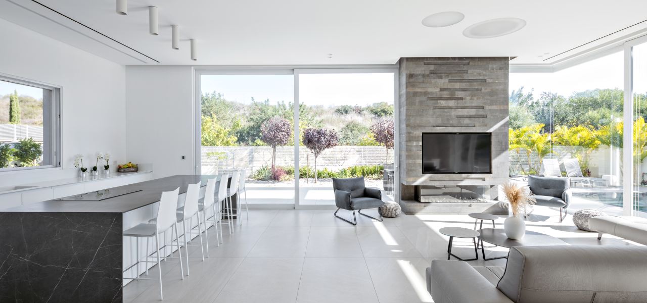 קליל Bold 2200 דלת הזזה פינת אוכל לבן קיסריה חן שוורץ גל קונסטנטין