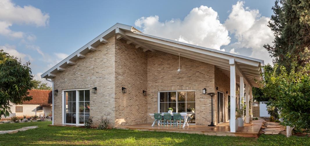 בית פרטי באזור השרון מבט מבחוץ