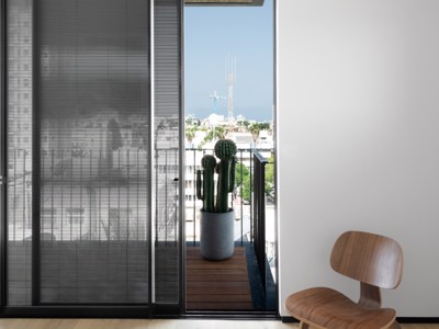 קליל Slim 9400 דלת הזזה דירה במרכז חדר שינה שחור (1) (1)