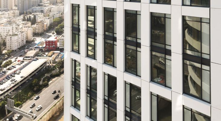 קליל סקיי 8300 קיר מסך קבוע משולב חלונות דרייקיפ סמויים H TOWERתל אביב סקיי (5) (1) (1) (1) (1)